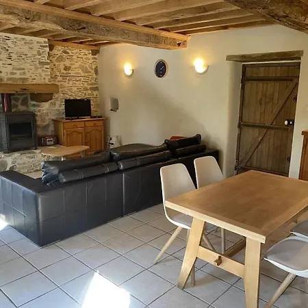 With 2 Bedrooms *